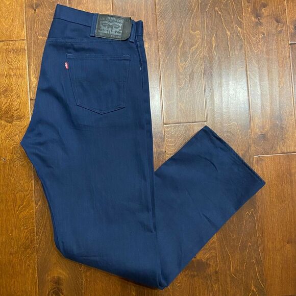 Levi's 501 Classic Straight Leg Button Fly Navy Blue Denim Jeans Men's 38 x 34 - Picture 9 of 9